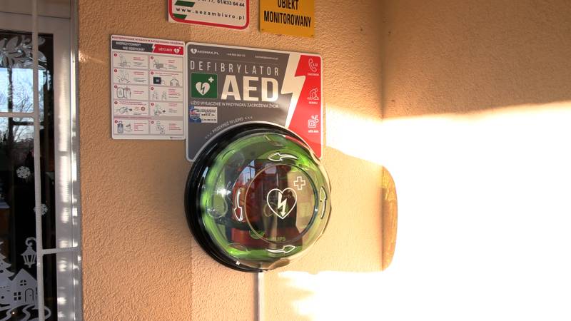 KOLEJNE AED W SWARZĘDZU