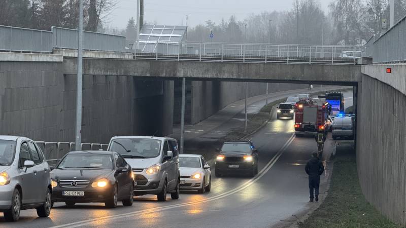 SWARZĘDZKA ZABLOKOWANA W STRONĘ GRUSZCZYNA 
