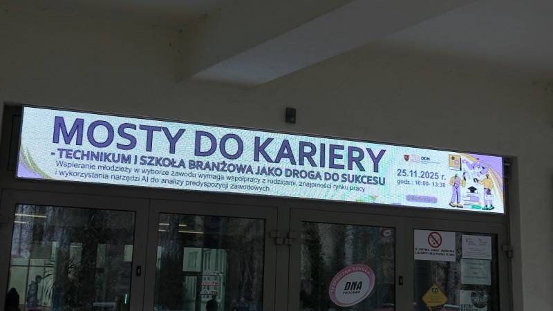 MOSTY DO KARIERY