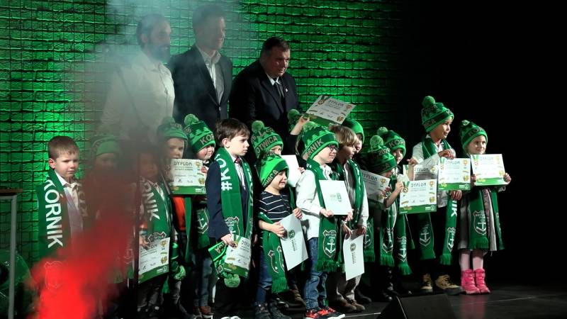 ZASKAKUJĄCY ROK DLA KOTWICY
